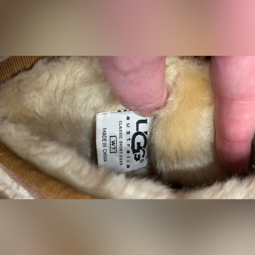 🤎 UGG Australia Classic Short Boots – Tan 🤎 - Picture 3 of 4